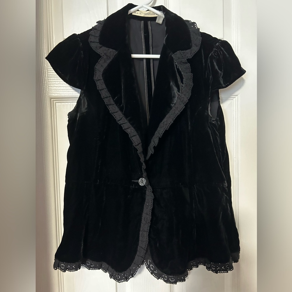 C.C. Couture Black Velvet & Lace Short Sleeve Jacket Size M